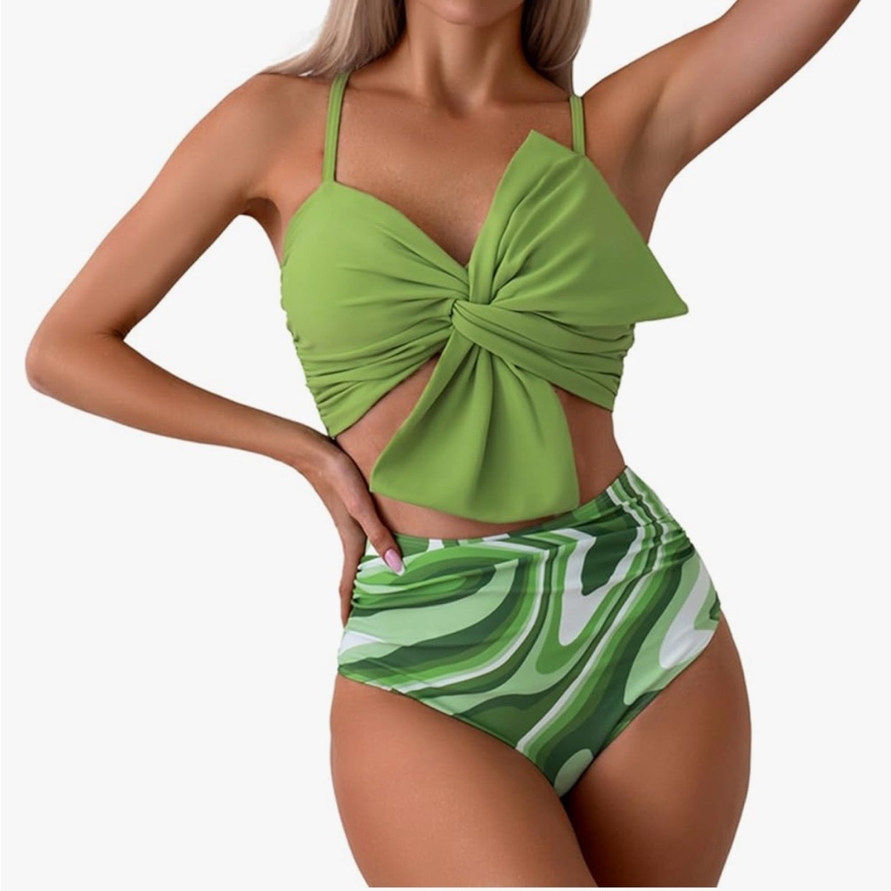 Stunning Bow-Top High-Waisted Bikini in Green